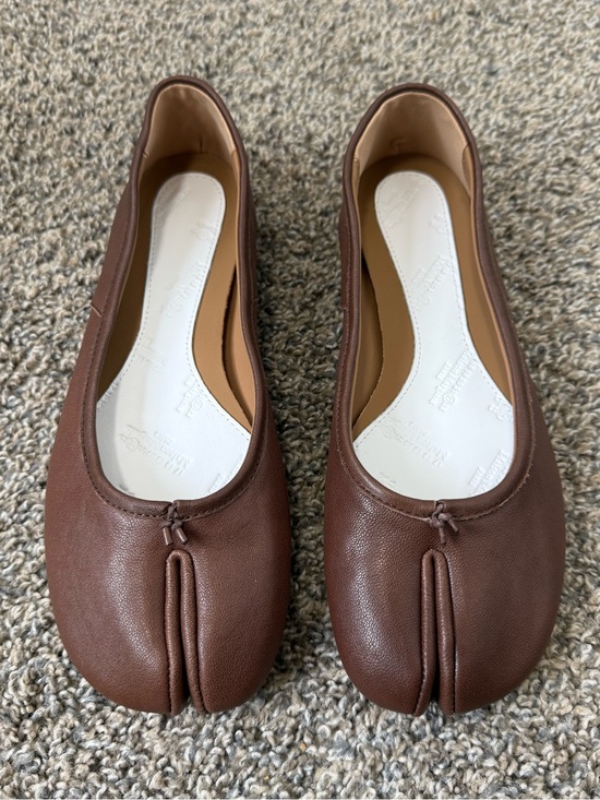 Maison Martin Margiela Shoes - Maison Martin Margiela Brown Tabi Leather Ballet Flats